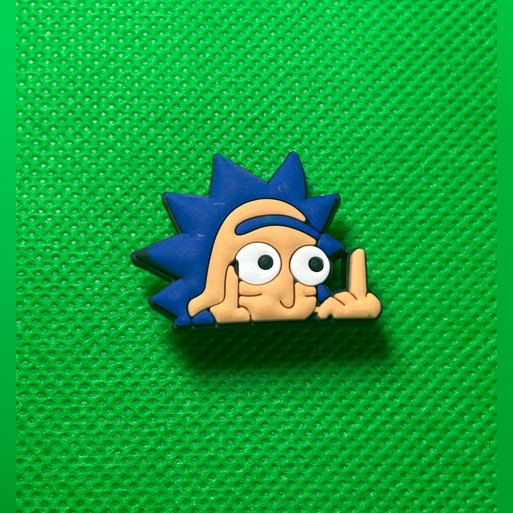 🌼 (5/$10 or 10/$15) NEW Rick and Morty Croc Charm. Bundle up to save more.